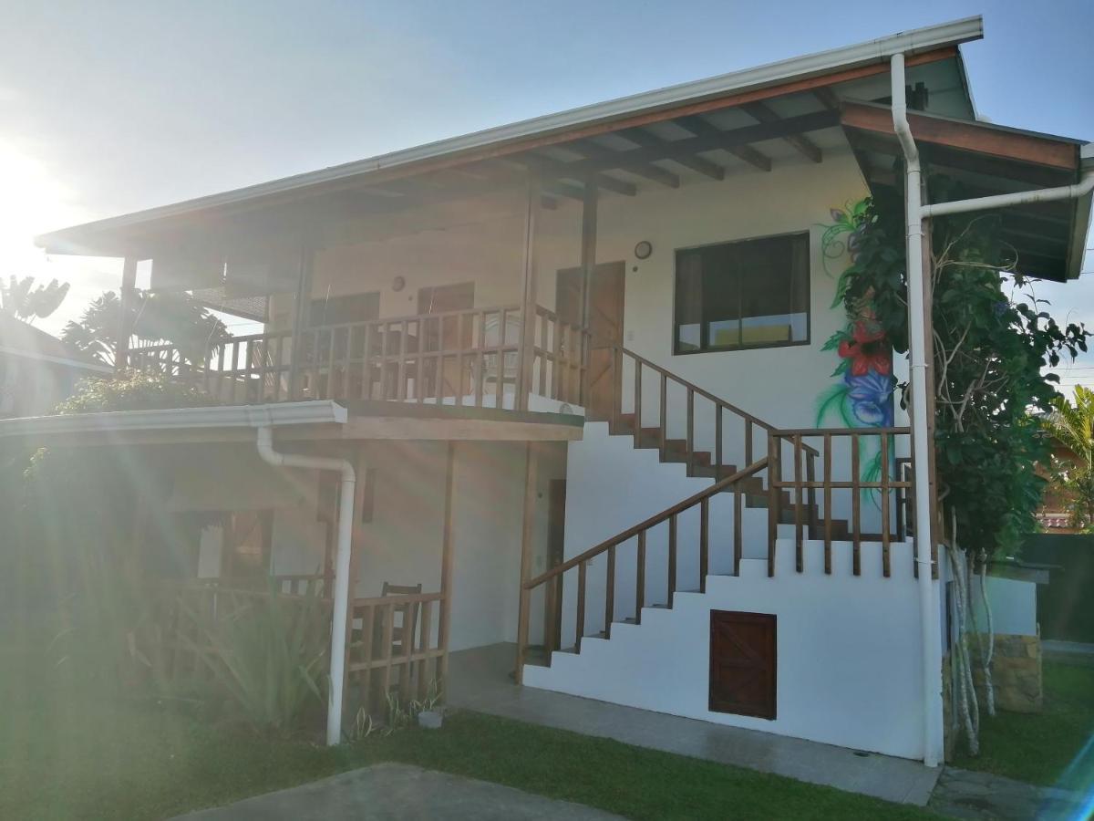 Marfi Inn Cahuita Buitenkant foto